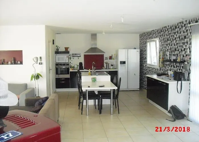 De Poitou, Maison Avec Vue Holiday home *